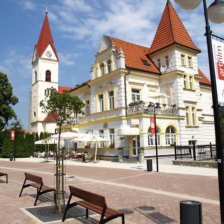 Hotel Margit Trenčianske Teplice Exteriör bild