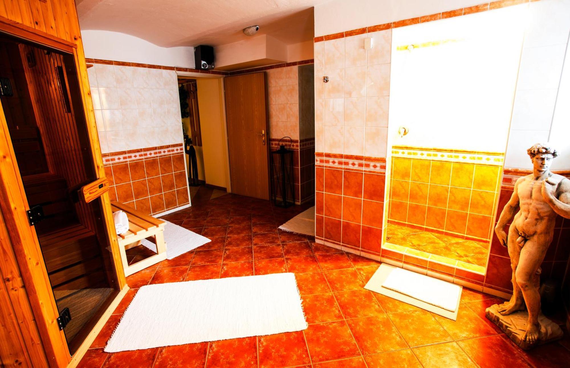 Hotel Margit Trenčianske Teplice Exteriör bild