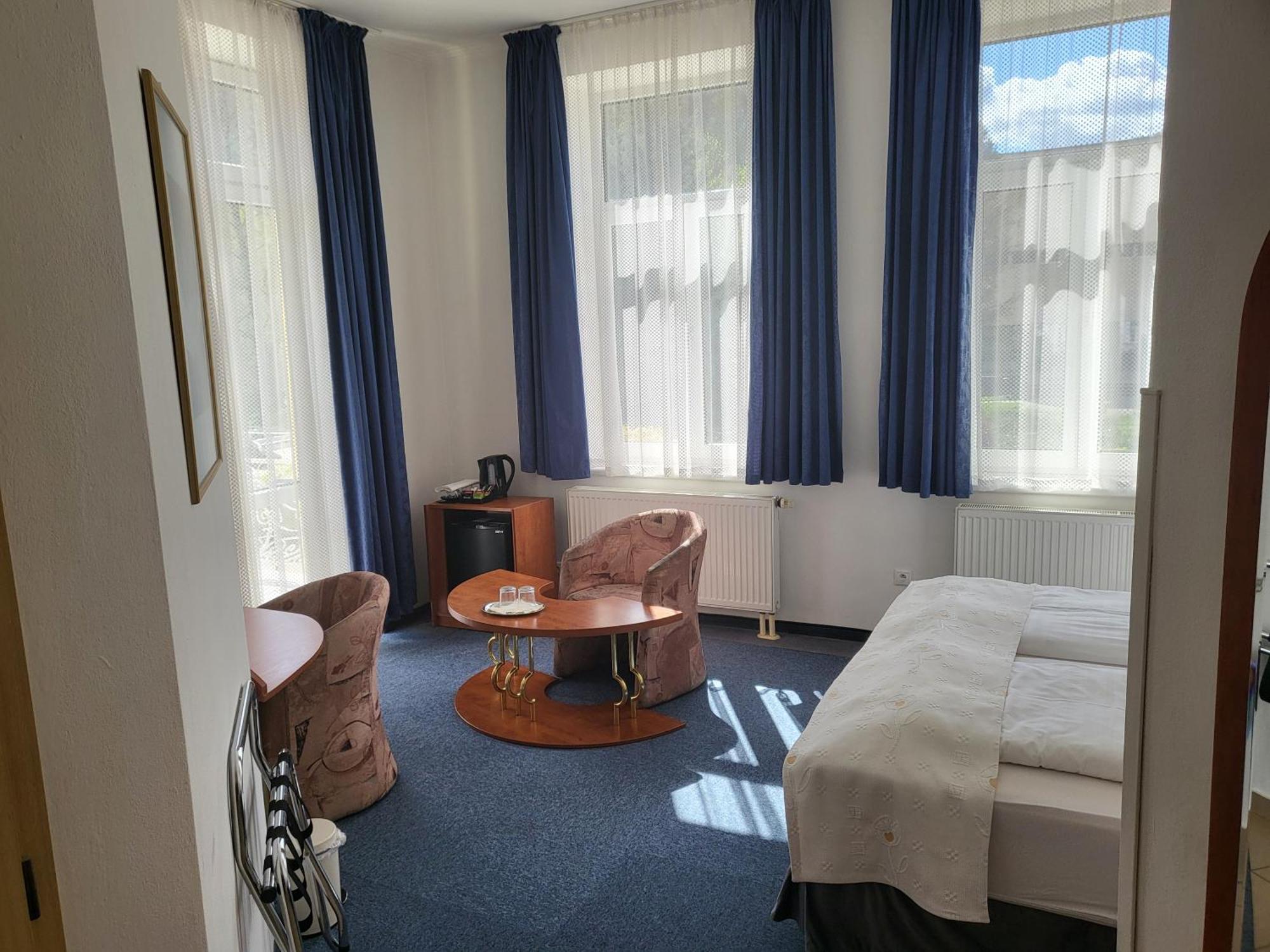 Hotel Margit Trenčianske Teplice Exteriör bild